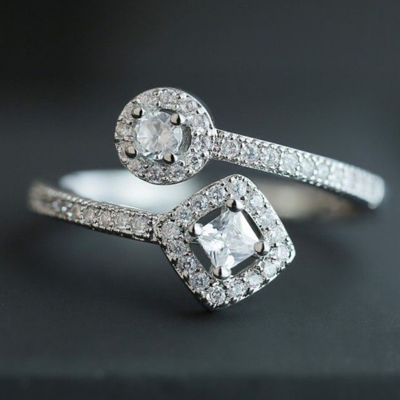 NEW NATURAL WHITE SAPPHIRE 925 STAMPED SILVER RING SIZE 8 ONLY - Picture 2 of 5